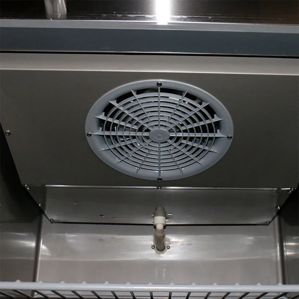 Spacious Glass Door Upright Refrigerator for Restaurant and Retail Display