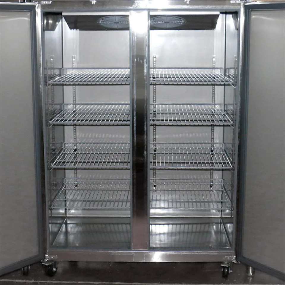 3 Door Upright Refrigerator for Foodservice Kitchens with Static Cooling