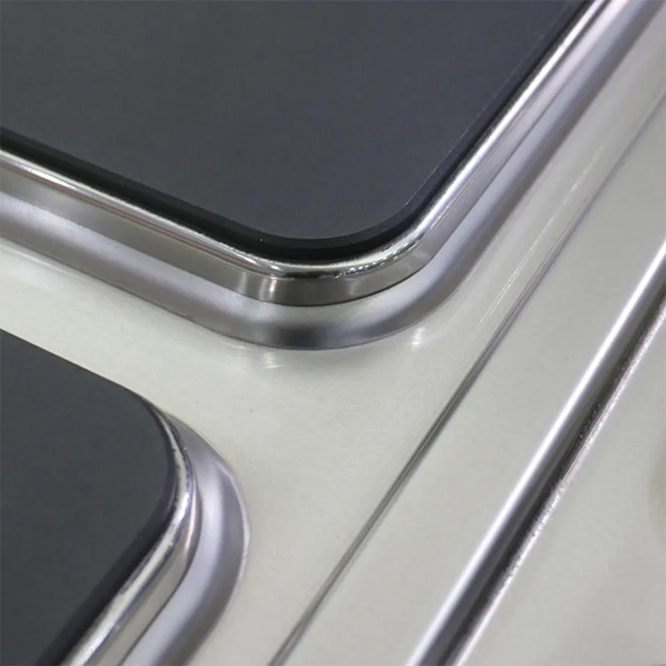 Space-Saving 4-Burner Electric Range for Commercial Kitchens