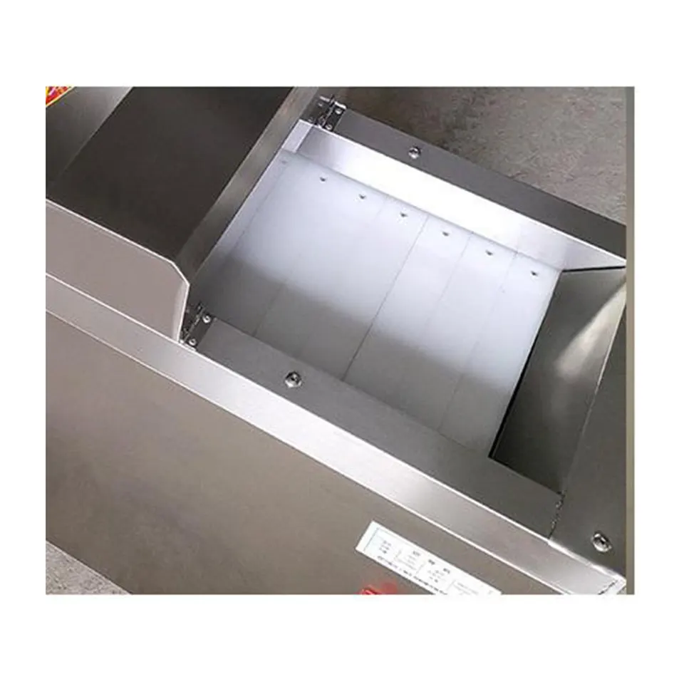 Máquina de cortar en dados carne y aves BB300 400 kg/h, ancho de corte 230 mm, acero inoxidable