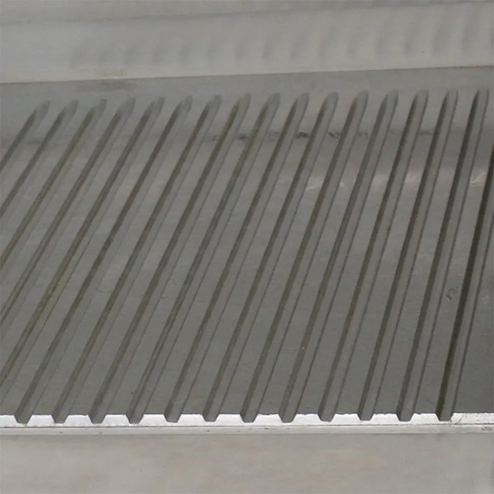 Gas Griddle HKE-DP-400 Free Standing 2-3 Flat 1-3 Grooved for Restaurants