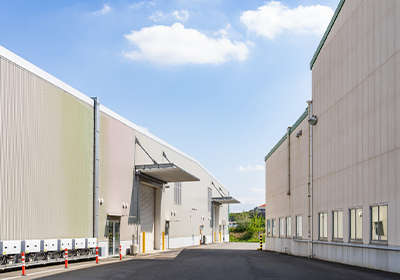 Logistics & Warehousing
