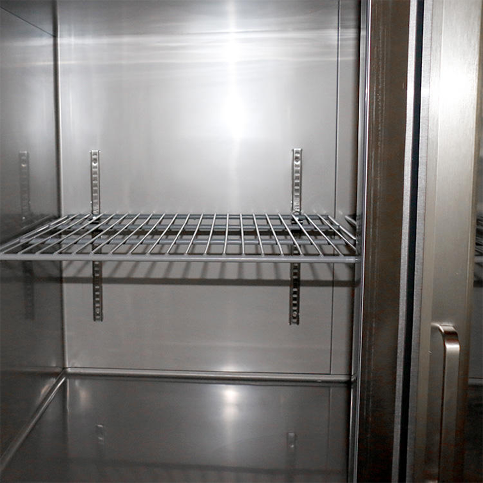 3 Door Upright Refrigerator for Foodservice Kitchens with Static Cooling