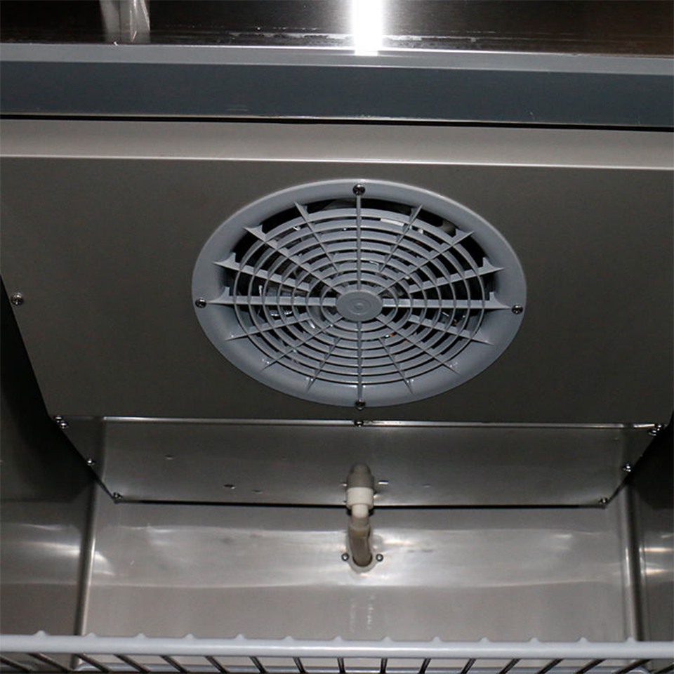3 Door Upright Refrigerator for Foodservice Kitchens with Static Cooling