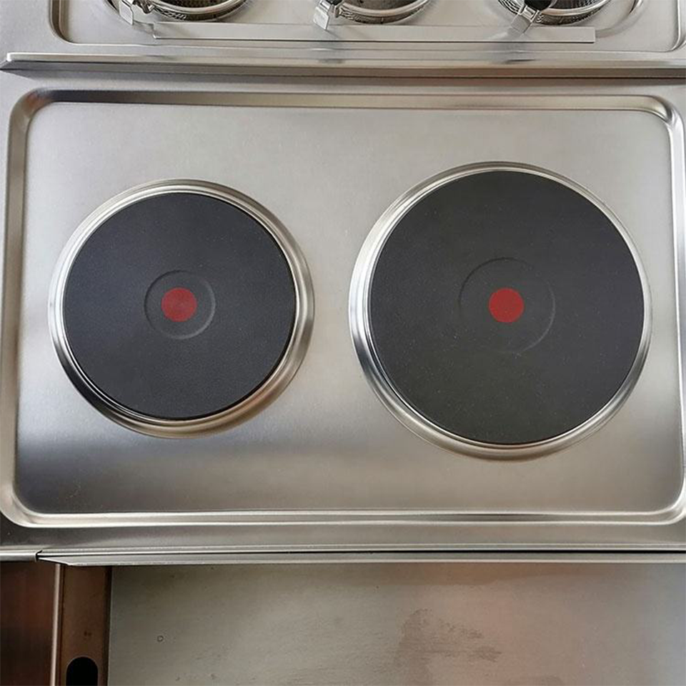 6-Burner Electric Range with Oven Commercial Model for Restaurants 15.6kW