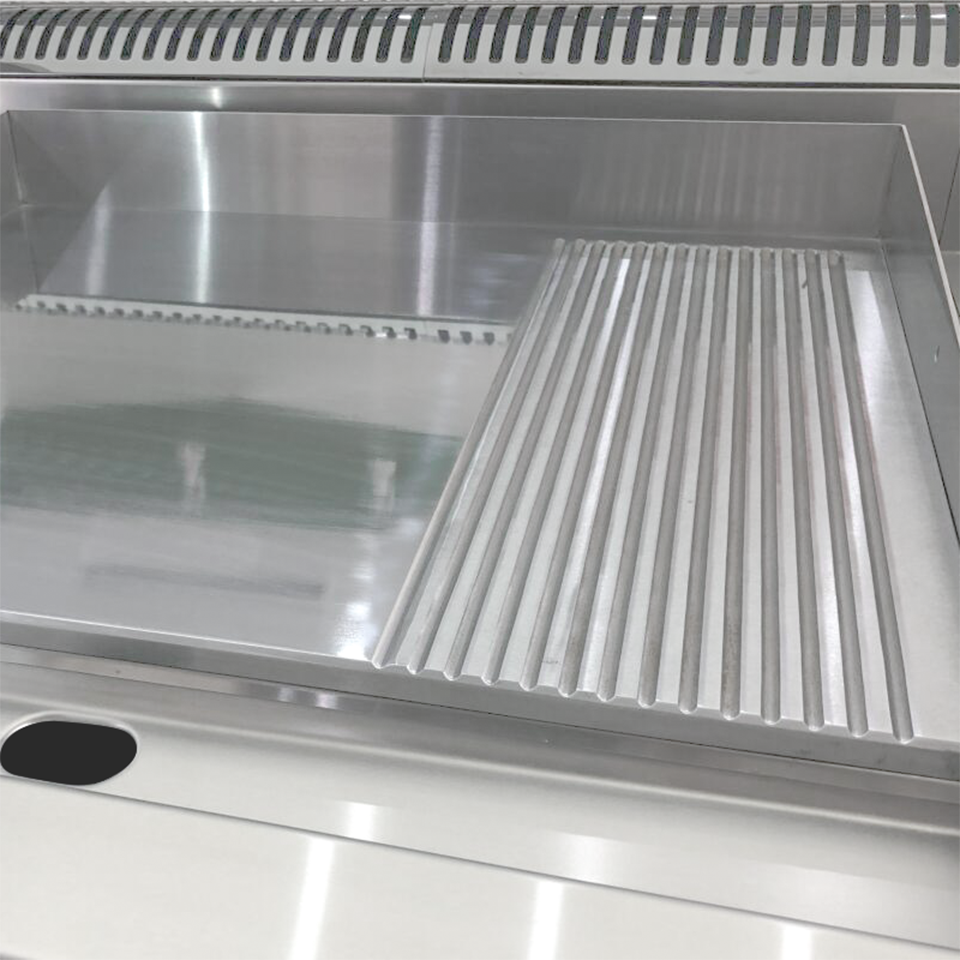 Commercial Electric Griddle with Storage Cabinet for Restaurant Kitchens 16.8kW